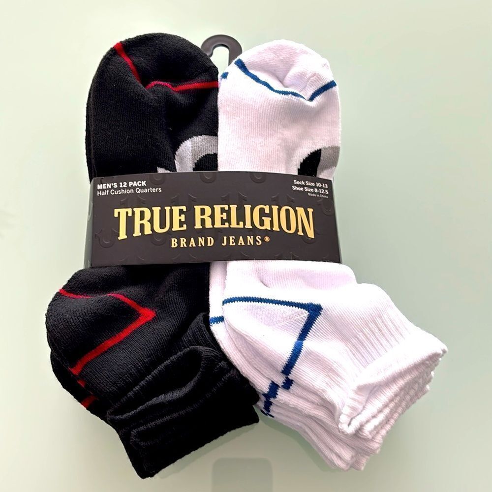 True Religion NWT 12 socks 6 white 6 black with Lago on each sock half cushion